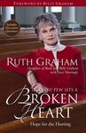 In Every Pew Sits a Broken Heart: Hope for the Hurting - 圖片 1