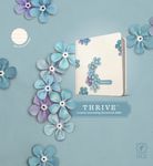 NLT Thrive Creative Journaling Devotional Bible (Hardcover, Blue Flowers) - 圖片 1
