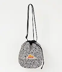 【日本KELTY】KINCHAKU 肩背小袋 限量花色/ 大麥町白