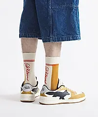 CAFÉ KITSUNÉ 楓糖漿棕色塊手繪LOGO中筒襪/ 36