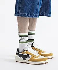 CAFÉ KITSUNÉ 馬鞭草綠棕條紋手繪LOGO運動襪/ 36