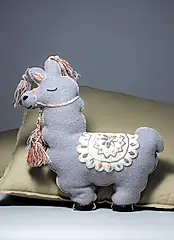 ST.MALO秘魯工匠手工刺繡羊駝造型抱枕/ 灰色