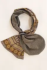 i prefer雙面造型圍巾-黃圖騰×金閃閃