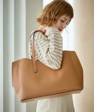 日本 Legato Largo Lineare 定番極輕系列A4托特包/ Camel