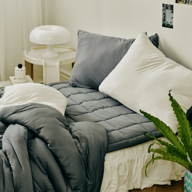 Bodyluv抱抱被子/ 白色&炭色/ 單人