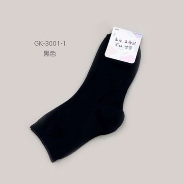 【ONEDER旺達棉品】韓系萊卡彈性中筒襪-01/ 22-26cm/ 素色/ 黑-1