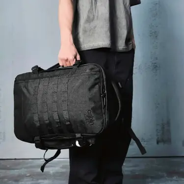 CabinZero英國輕旅登機後背包/ 36L/ 軍用款2.0/ 黑