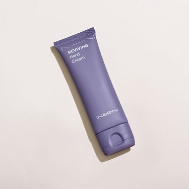 新肌霓INGENI澎潤新生美手霜