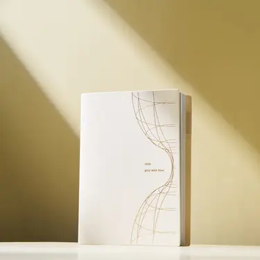 2026 womany shop女人迷商號play with time手帳/ 悠然月光白/ 軟皮