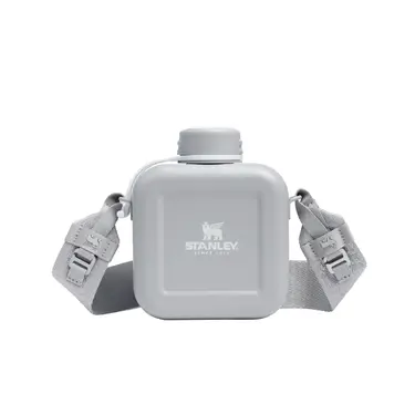 STANLEY Next x Nature系列方形背帶水壺/ 0.74L/ 太空灰