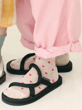 日本 Tabio 透膚小愛心中筒襪/ 04/ Kinari