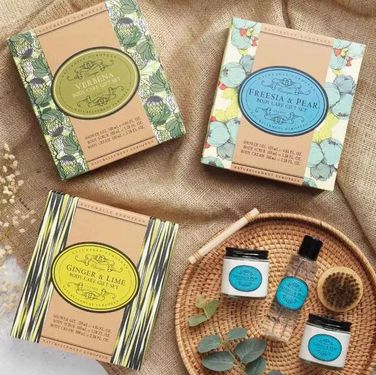 英國 Naturally European 超值身體保養組/ 小蒼蘭&西洋梨/ 沐浴乳120ml+身體磨砂膏100ml+身體乳霜100ml