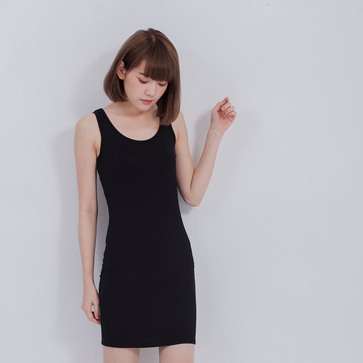 好我 so that's me Zoe 洋裝的彈性長版內搭背心 黑色 FREE SIZE