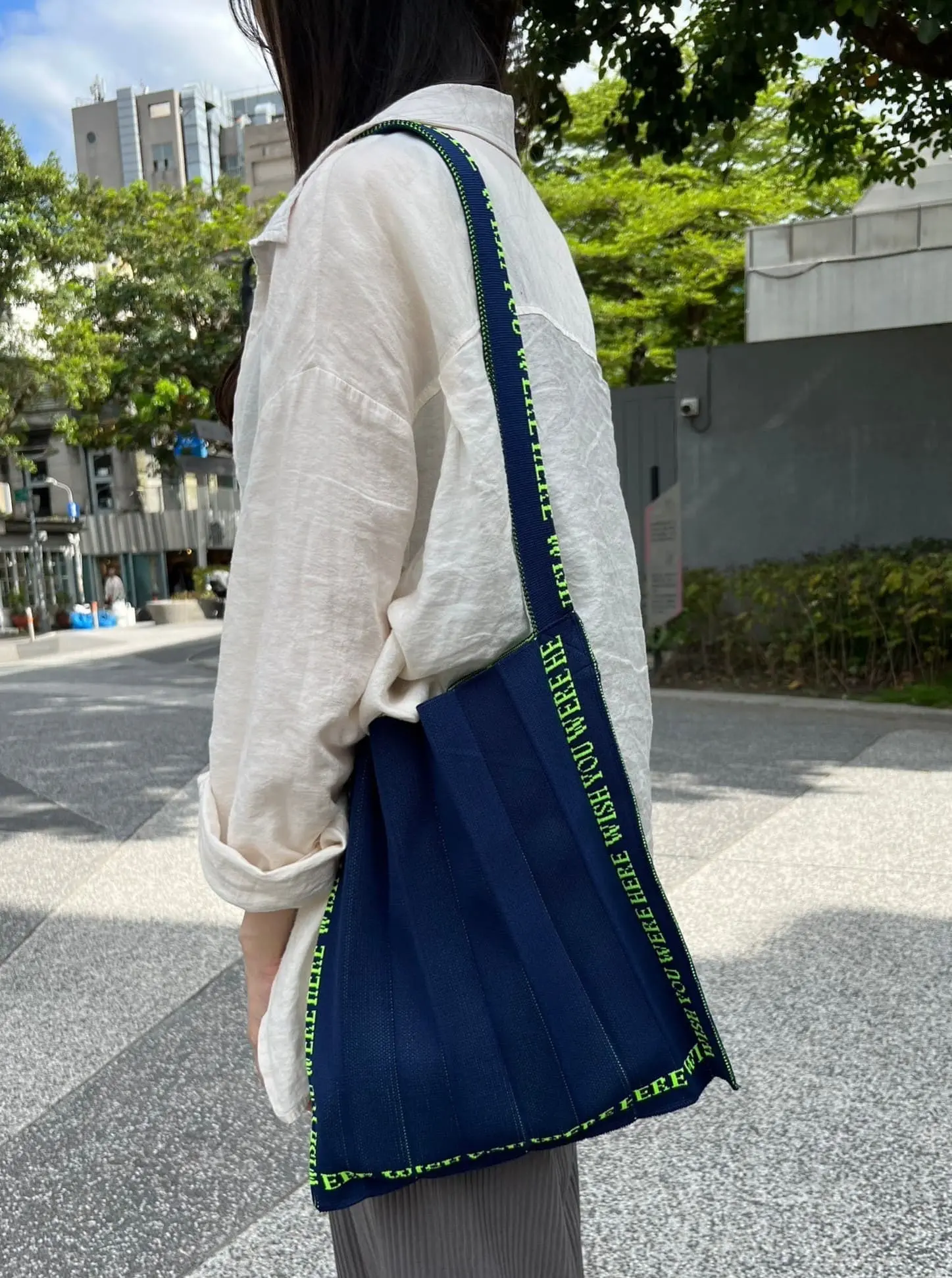 KNT365藍底螢光字WISH摺疊環保包/ Knitty