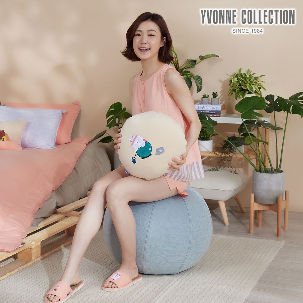 YVONNE COLLECTION兔兔瑜珈圓形抱枕40x40公分(LINE FRIENDS)