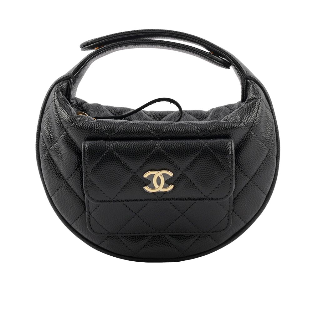 【CHANEL】金色CC Logo 粒紋牛皮迷你手提彎月包/呼拉圈包(黑色)/平行輸入