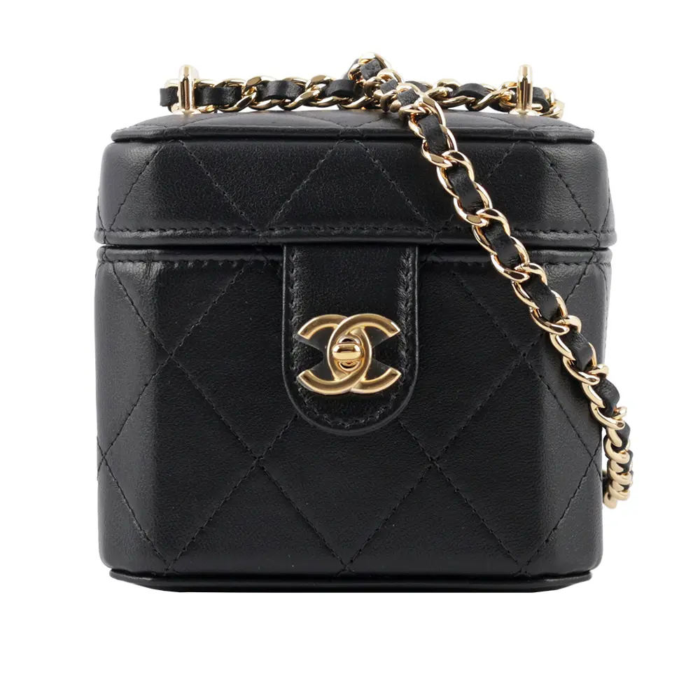 【CHANEL】金色CC Logo 縫線小羊皮設計迷你鏈帶小方盒(黑色)/平行輸入