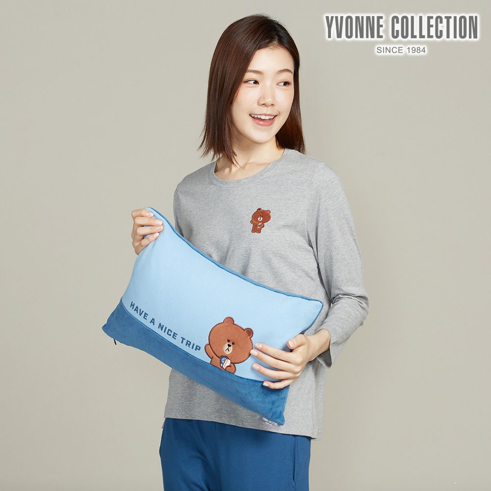 YVONNE COLLECTION熊大旅行方形抱枕30x45公分-藍(LINE FRIENDS)