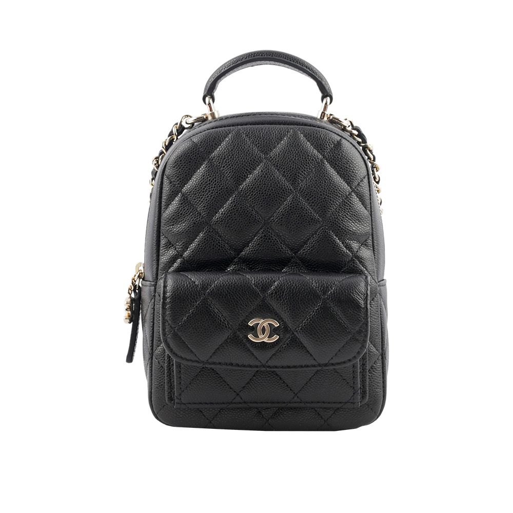 【CHANEL】24C 新款粒紋牛皮翻蓋口袋迷你後背包/小書包(黑色)/平行輸入
