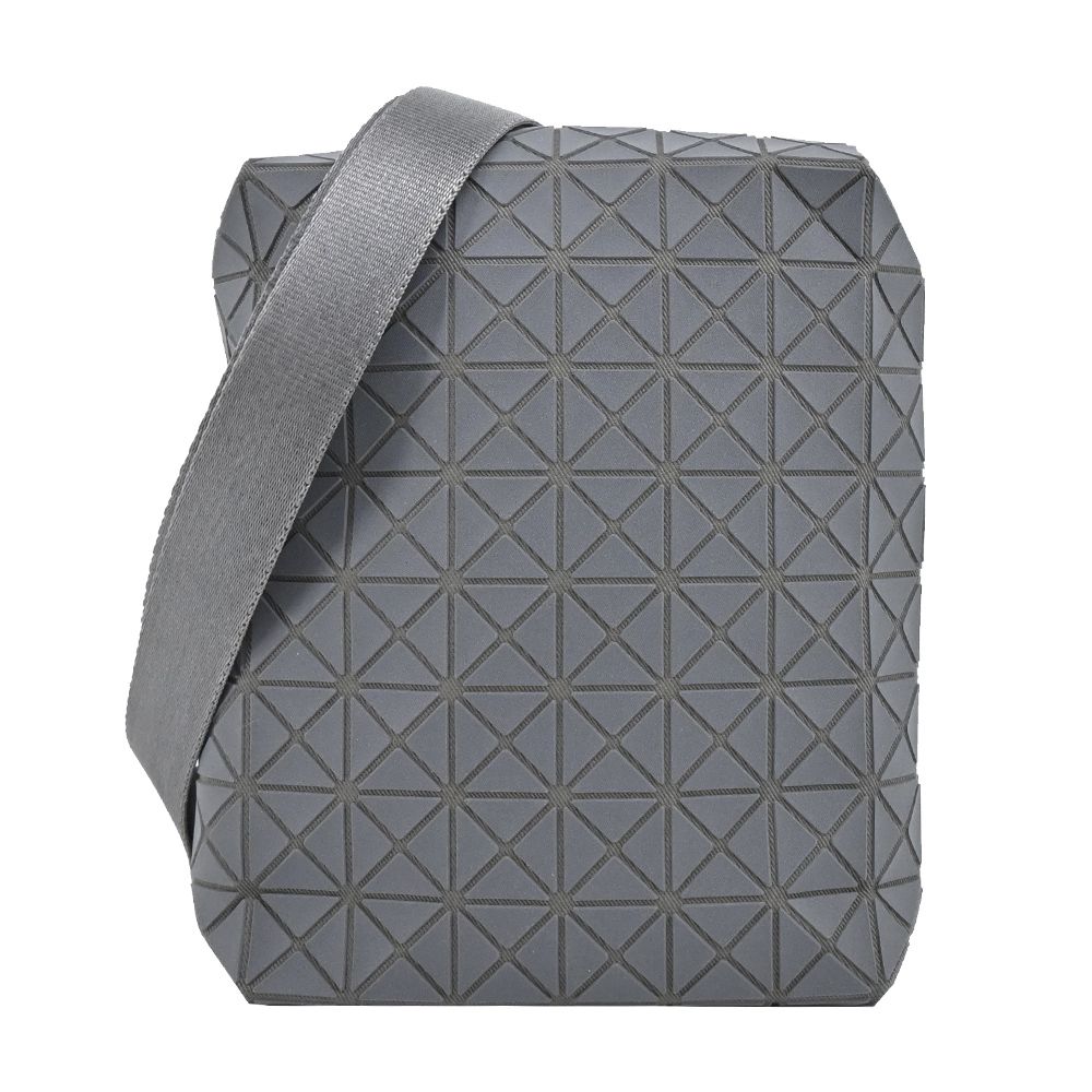 ISSEY MIYAKE 三宅一生 BAOBAO BEETLE ONE-TONE 霧面多層斜背包-小灰/平行輸入