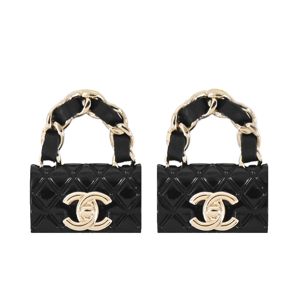 CHANEL 經典雙C LOGO皮革裝飾COCO包造型穿式耳環(黑金)/平行輸入