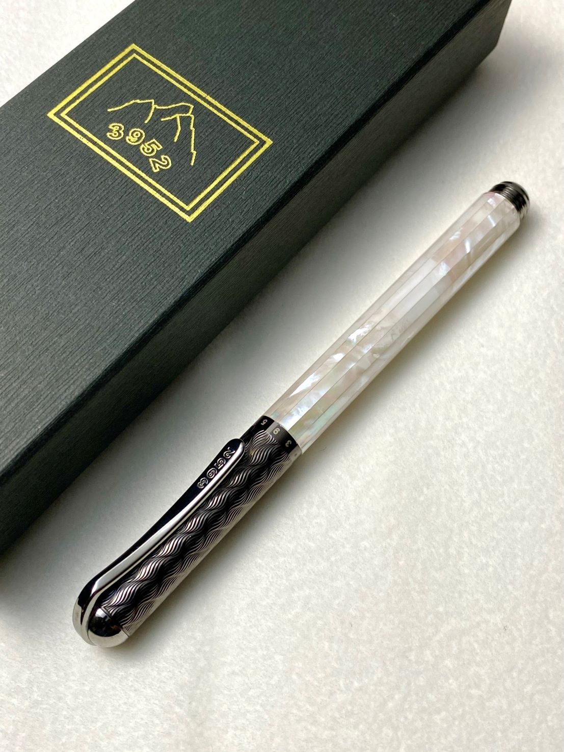 老山羊鋼筆3952噍吧哖珍珠母貝玫瑰金鋼尖鋼筆