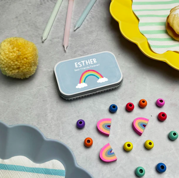 串出專屬手環➤Cotton Twist孩子的手工藝木質串珠手環/ 彩虹/ 迷你鐵盒