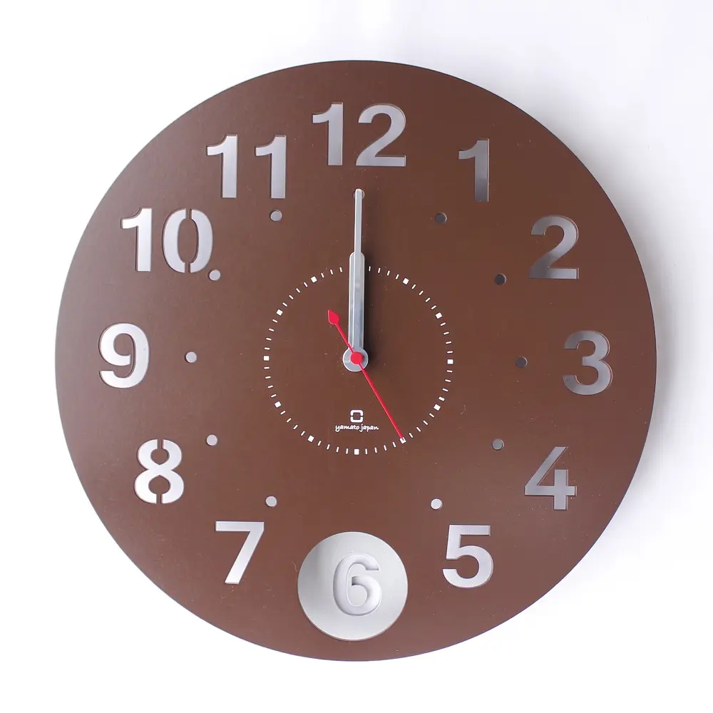 yamato japan Circle Clock 擺動式壁掛時鐘/ 棕色