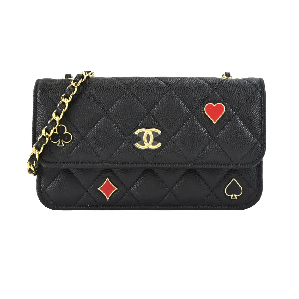 CHANEL 新款度假系列經典LOGO 菱格紋小牛皮鏈帶翻蓋斜背包(黑色)/平行輸入
