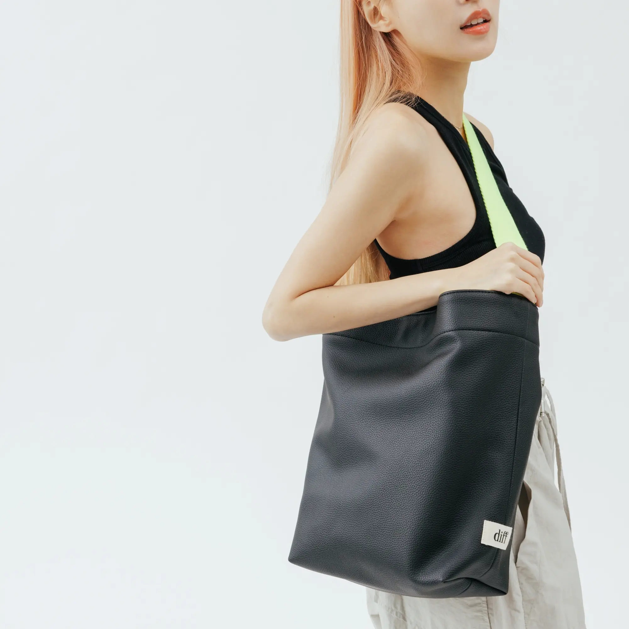 韓國 Diff Viva Bag 純素皮革包 肩背包 托特包/ 黑色