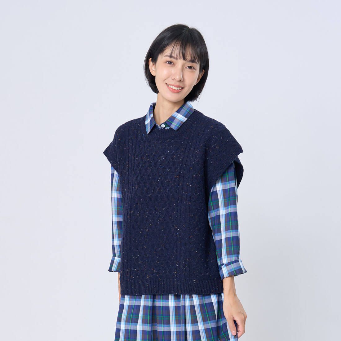 好我 so that's me Kate圓領麻花彩點針織背心/ 深藍 FREE SIZE