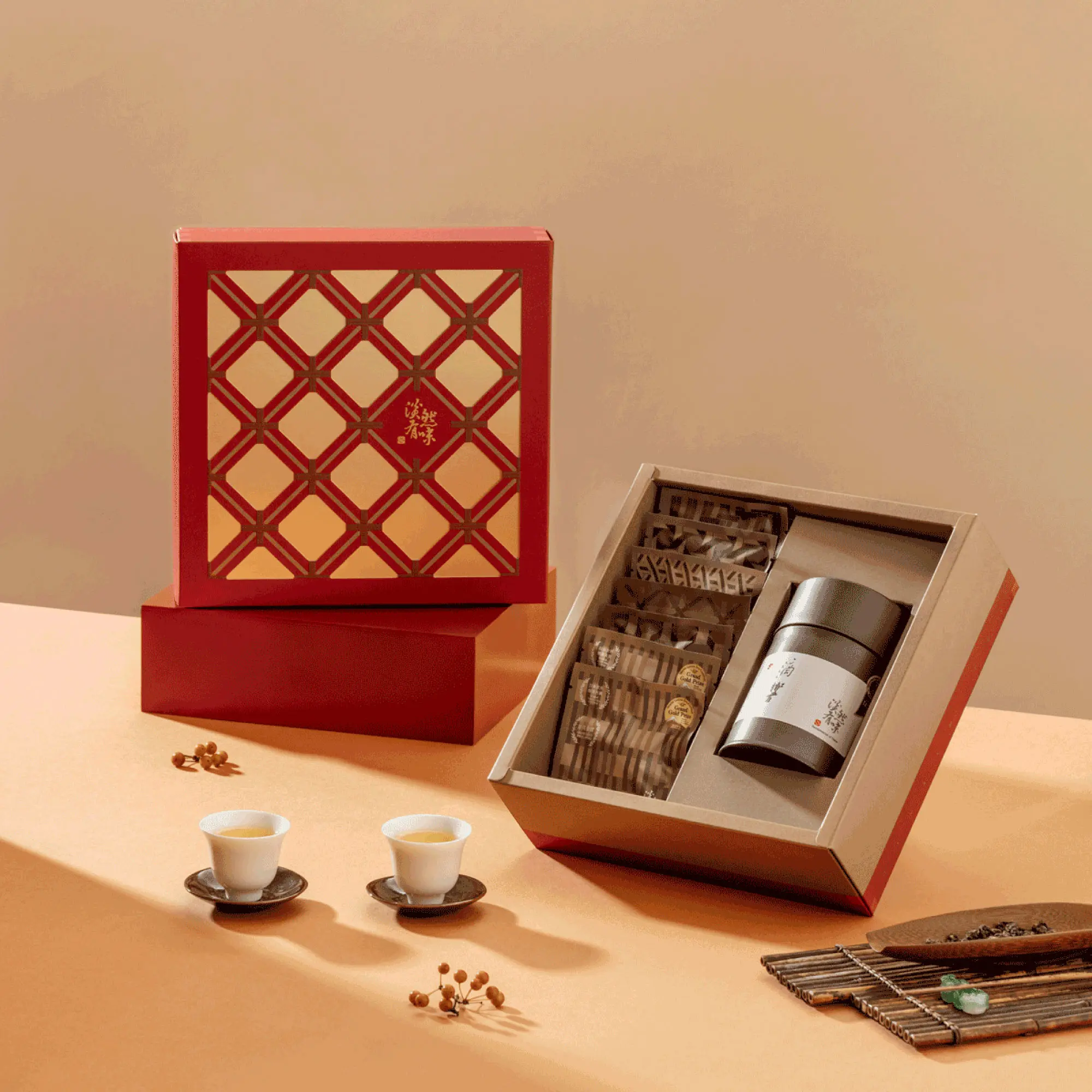 淡然有味《紅日》典茶禮盒-國際得獎茶+手採原葉茶包 (榮獲食品界米其林大獎)