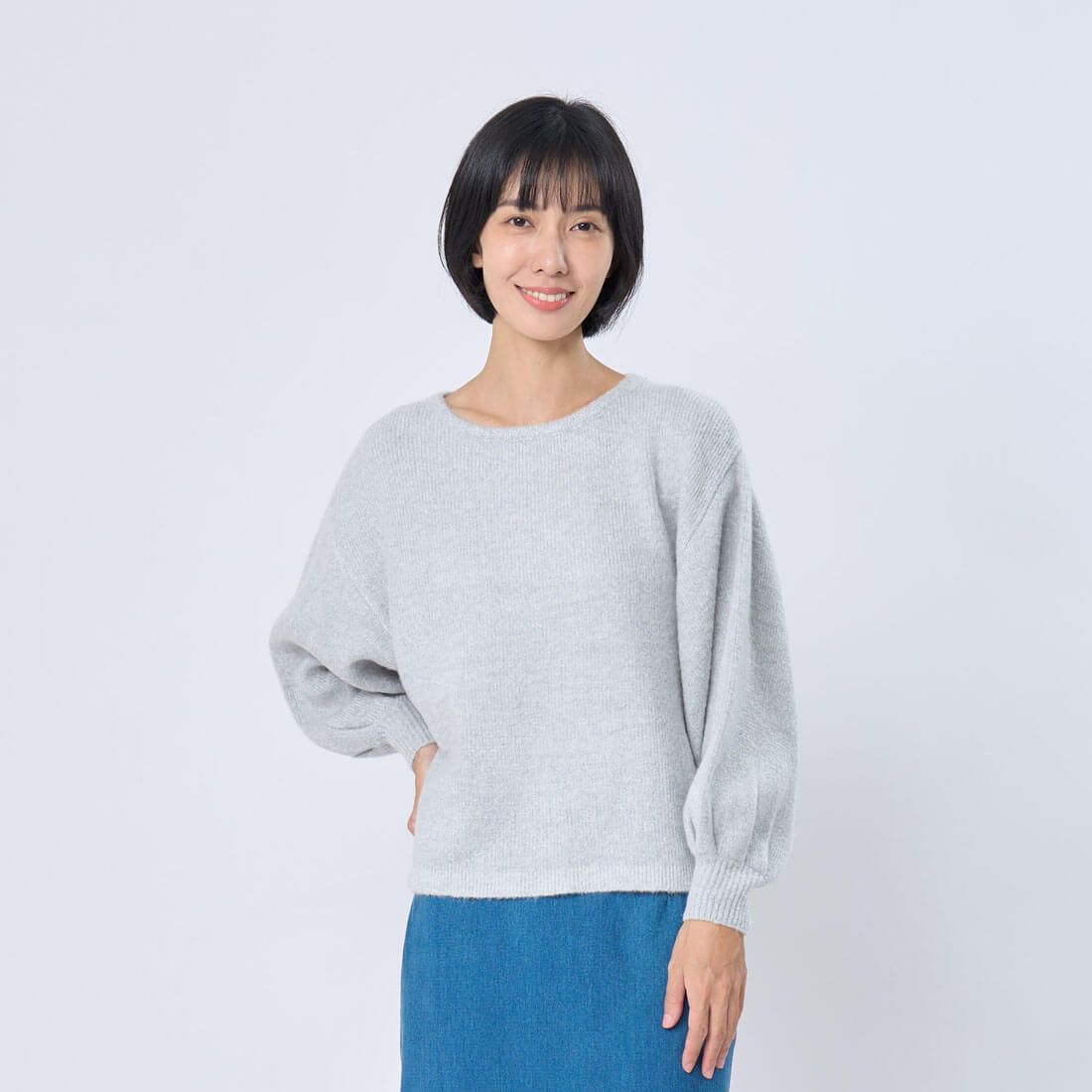 好我 so that's me Ivy大寬袖短版針織衫毛衣/ 銀灰 FREE SIZE