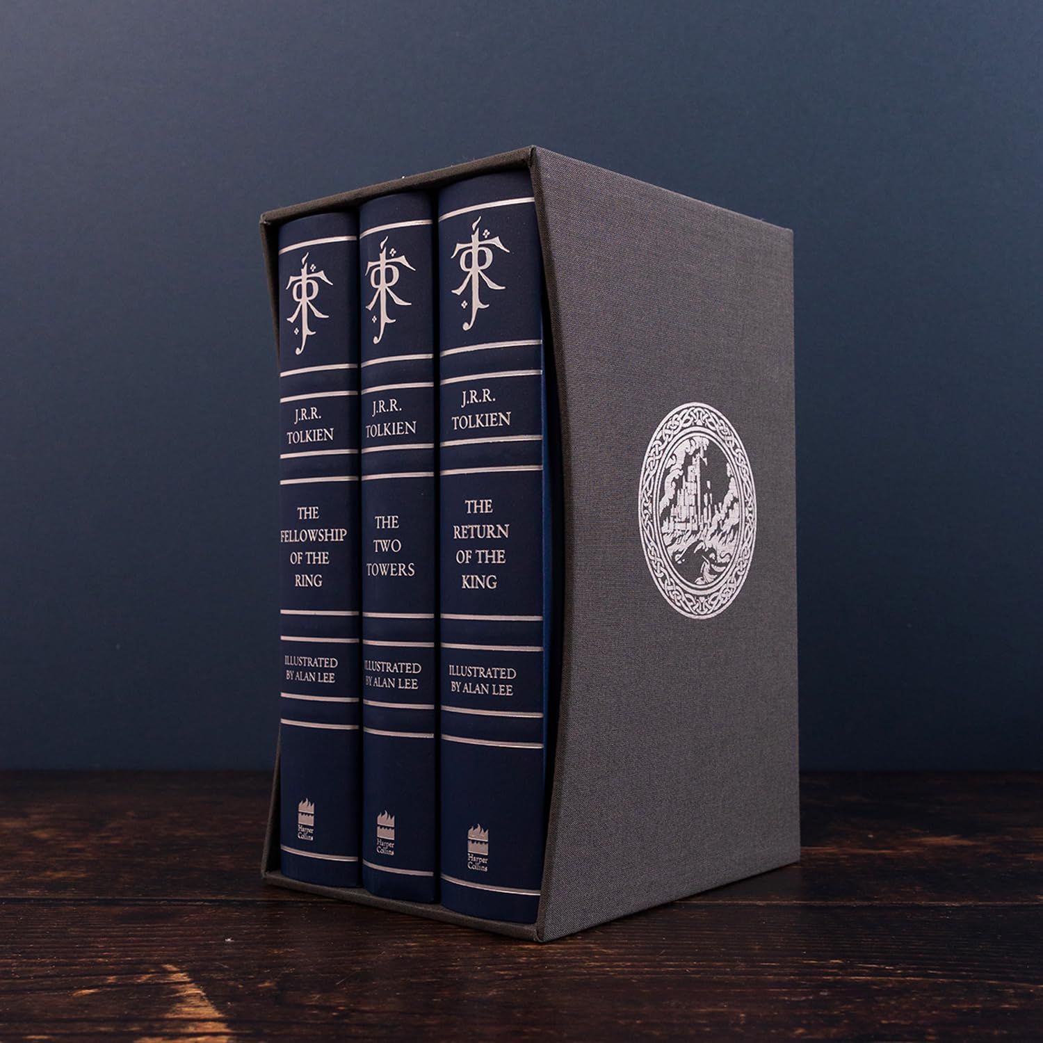 The Lord of the Rings: Deluxe Slipcased Hardback Set (3冊合售)