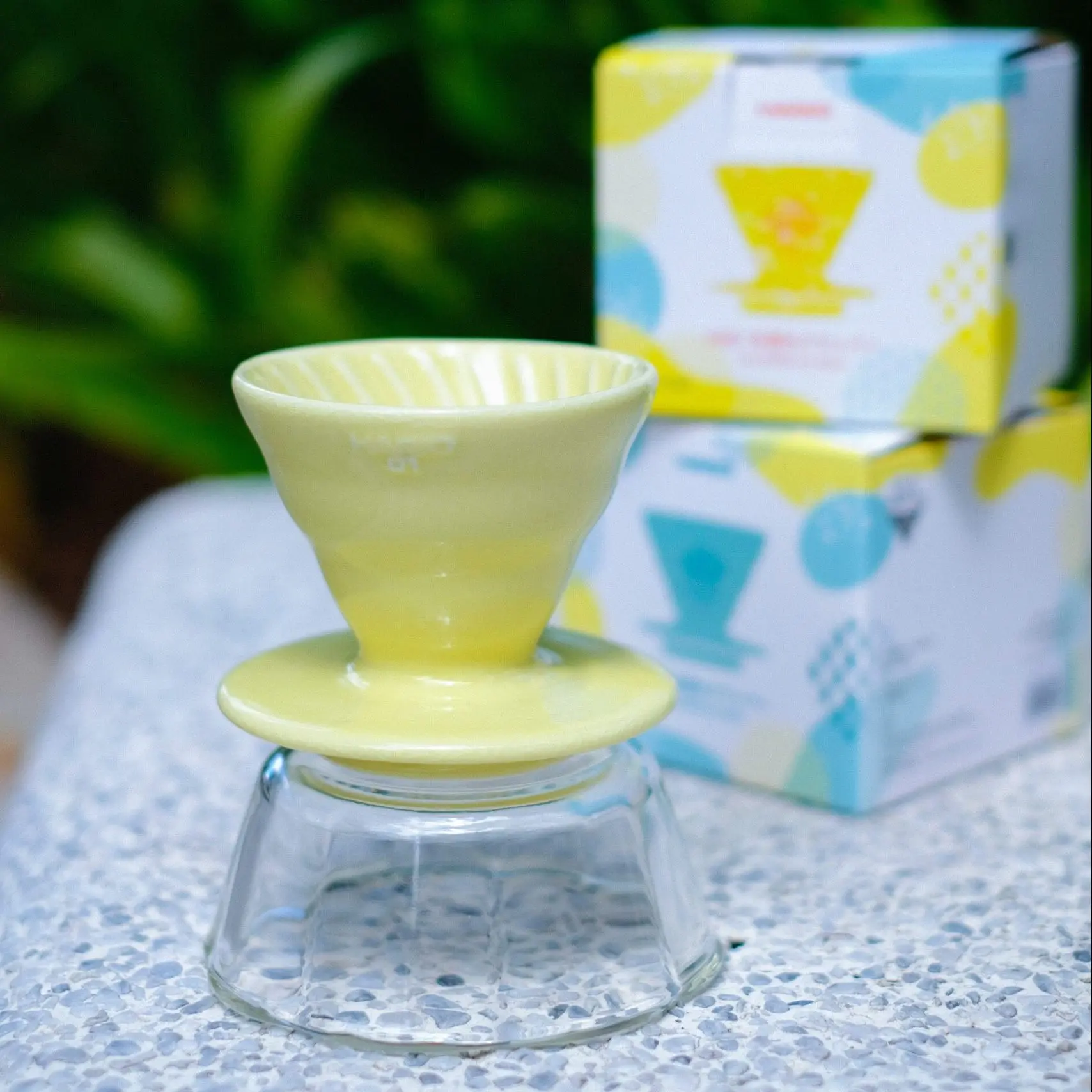 HARIO V60冰裂濾杯/ 藤黃