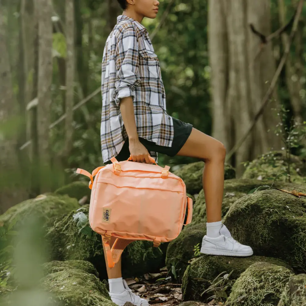 CabinZero英國輕旅登機後背包/ 36L/ 杏桃