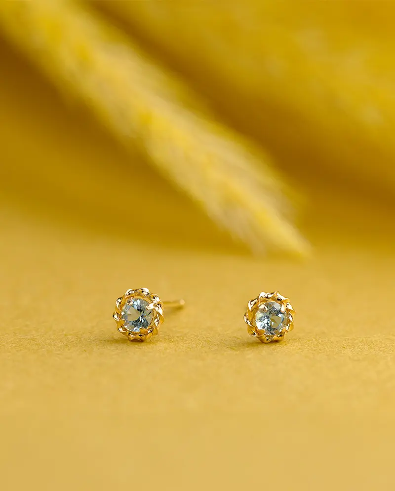 【ARTE WHITE】K18 古典花鑲海水藍寶耳環 3mm