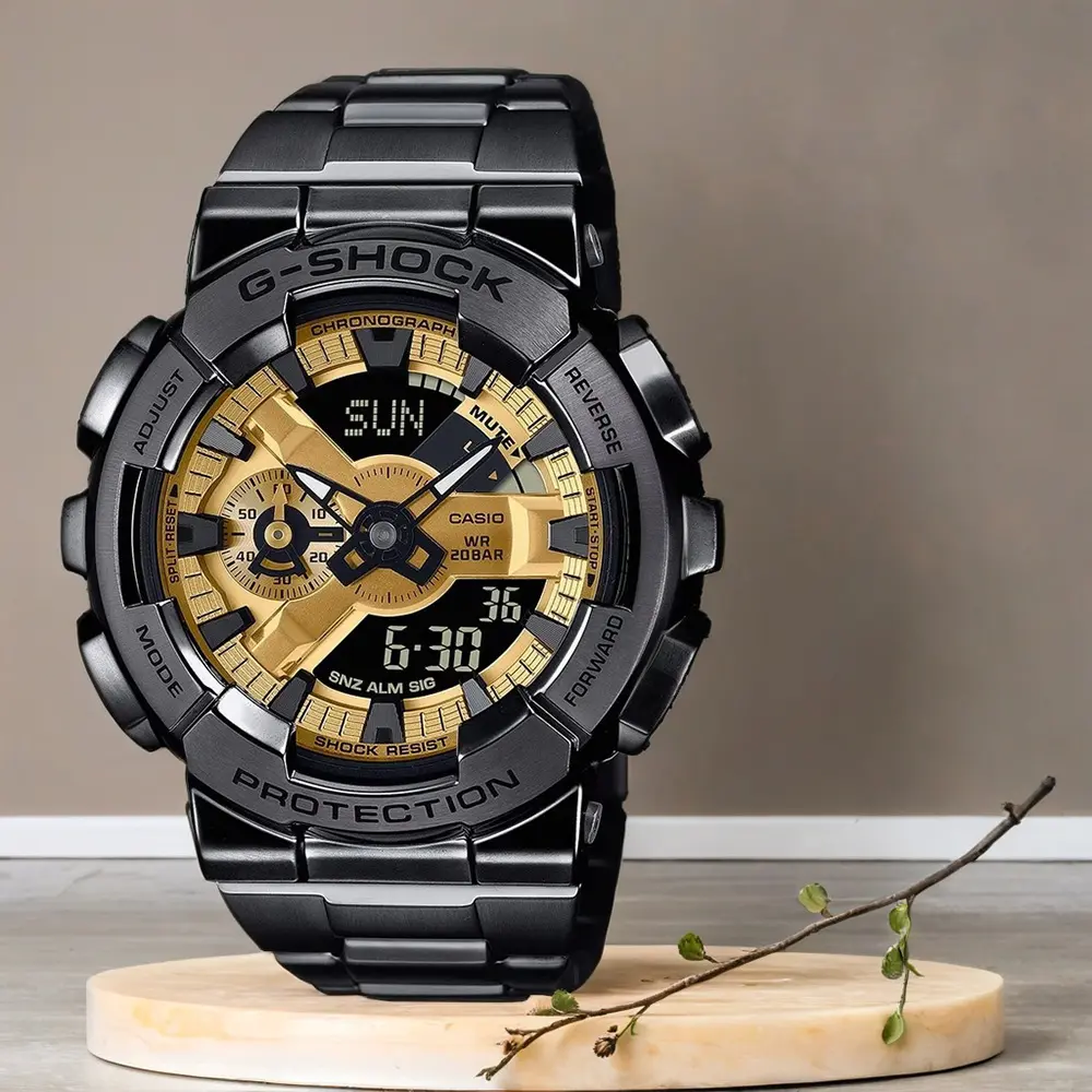 CASIO 卡西歐 G-SHOCK 工業風大錶殼金屬雙顯手錶-黑x金 GM-110BD-1A9
