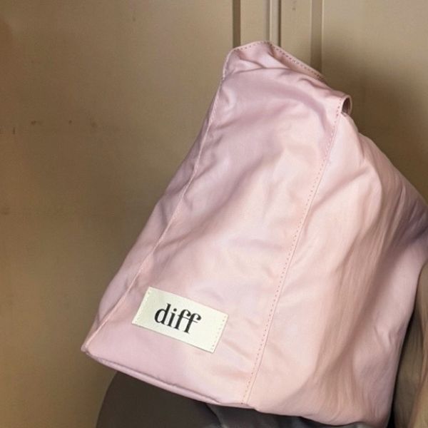 韓國Diff Crossbody Matt Bag輕旅行包/ 啞光霧感斜背包/ 肩背包/ 托特包/ Pink淺粉