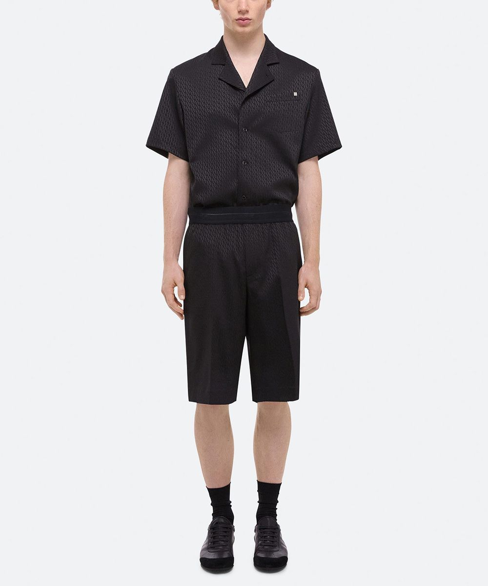 Helmut Lang 黑色及膝短褲/男/ 33