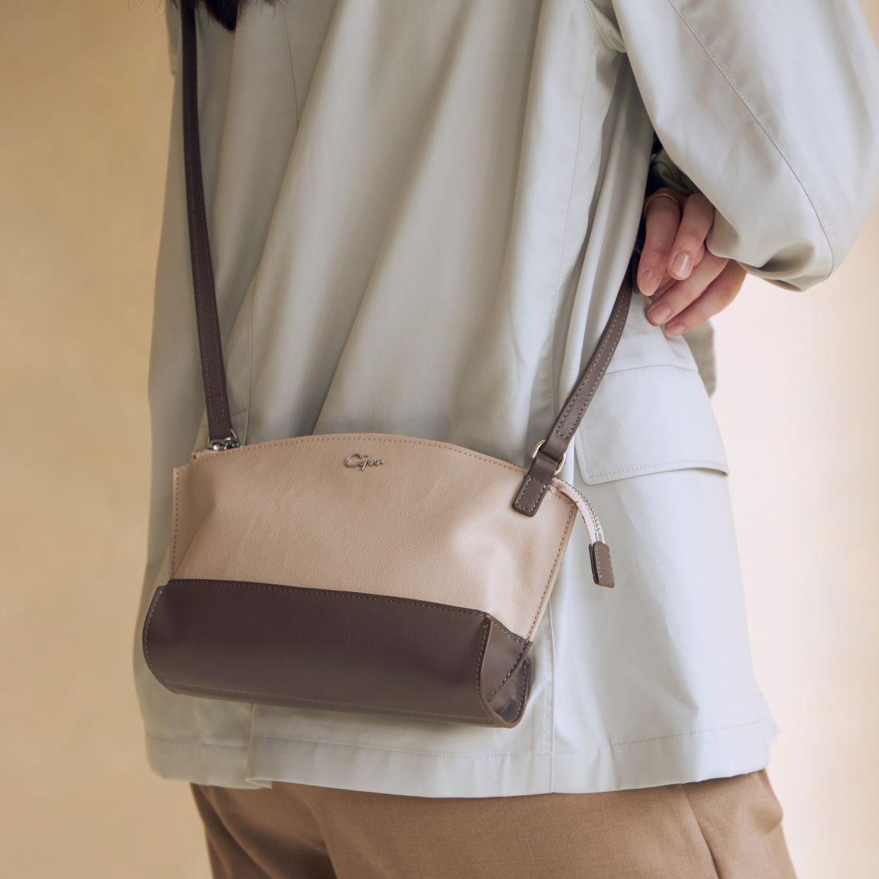 【CIPU】Designer Neue 經典側背包/ 淡漠卡