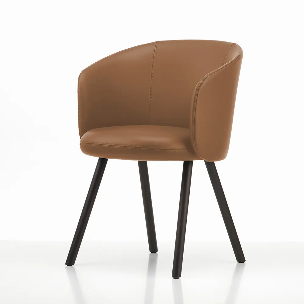 北歐櫥窗/Vitra Mikado 天皇 扶手椅(駝棕色皮革、深橡木椅腳)