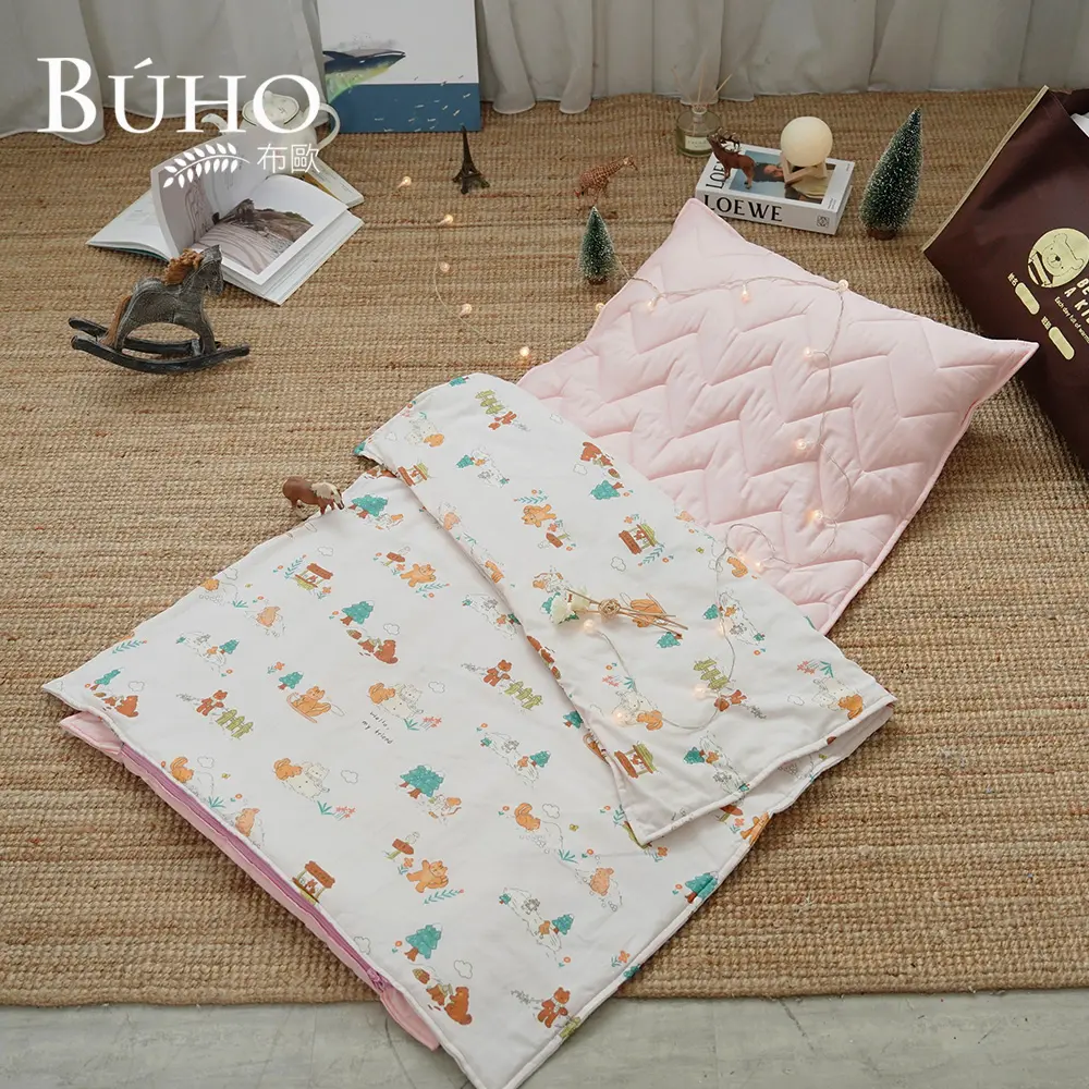 【BUHO布歐】便攜式天然純棉透氣雙層紗兒童睡墊四季被三件組-台灣製A/B版設計-(多款任選)/ 奇妙農場