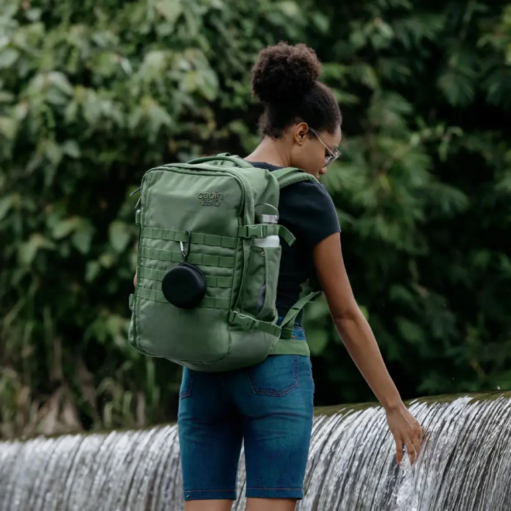 CabinZero英國輕旅登機後背包/ 36L/ 軍用款2.0/ 秘境綠