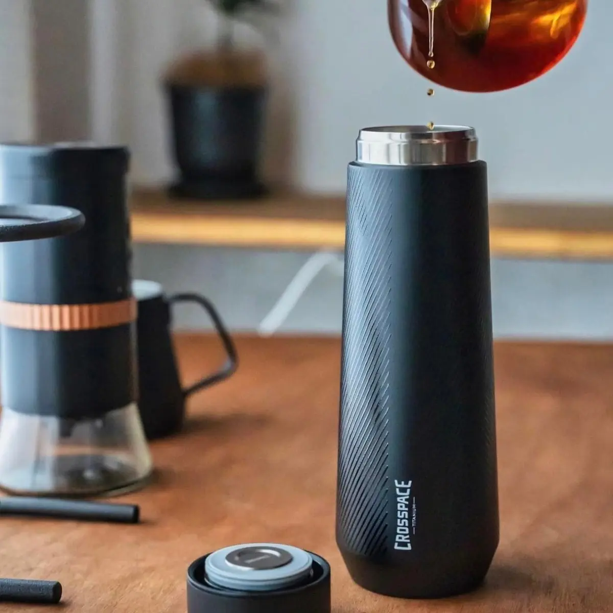 CROSSPACE Diamond 純鈦保溫瓶-L 470ml (共三色)/ 鋒芒黑
