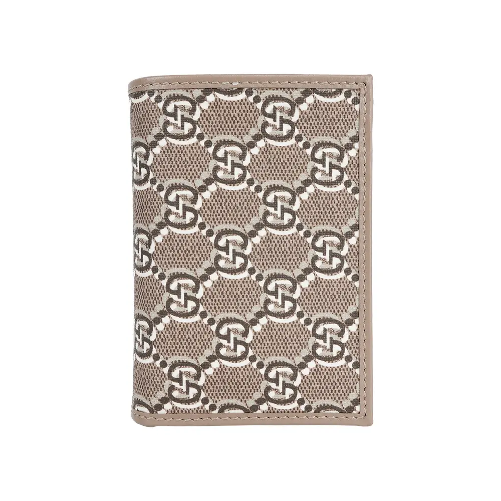 【GUCCI】GG Shadow 塗層帆布釦式二折短夾(奶茶色)/ 平行輸入