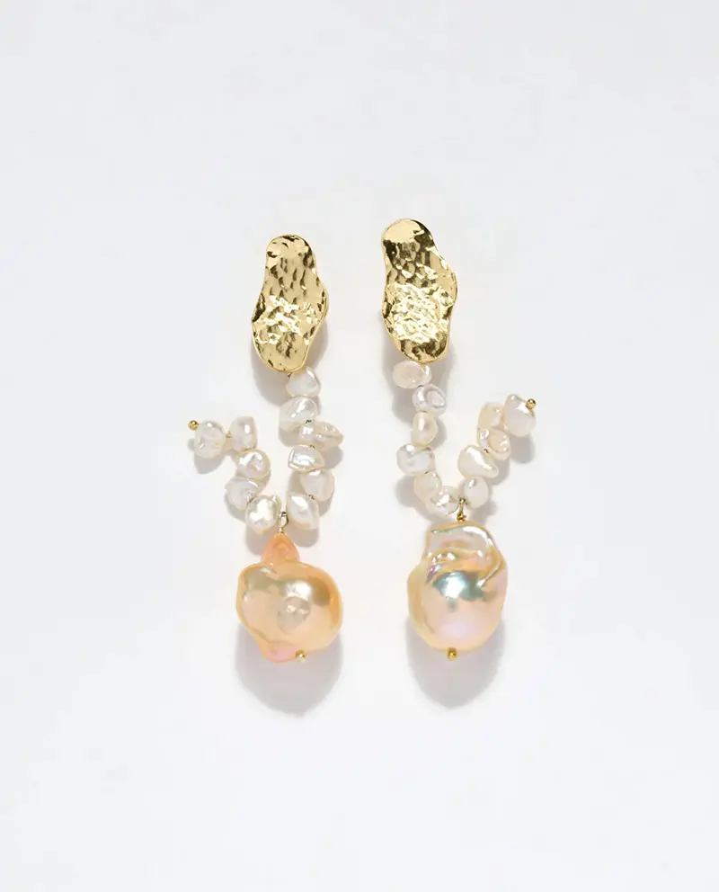 【ARTE WHITE】Buccarello Jewellery - Camille卡蜜兒彎曲造型珍珠耳環