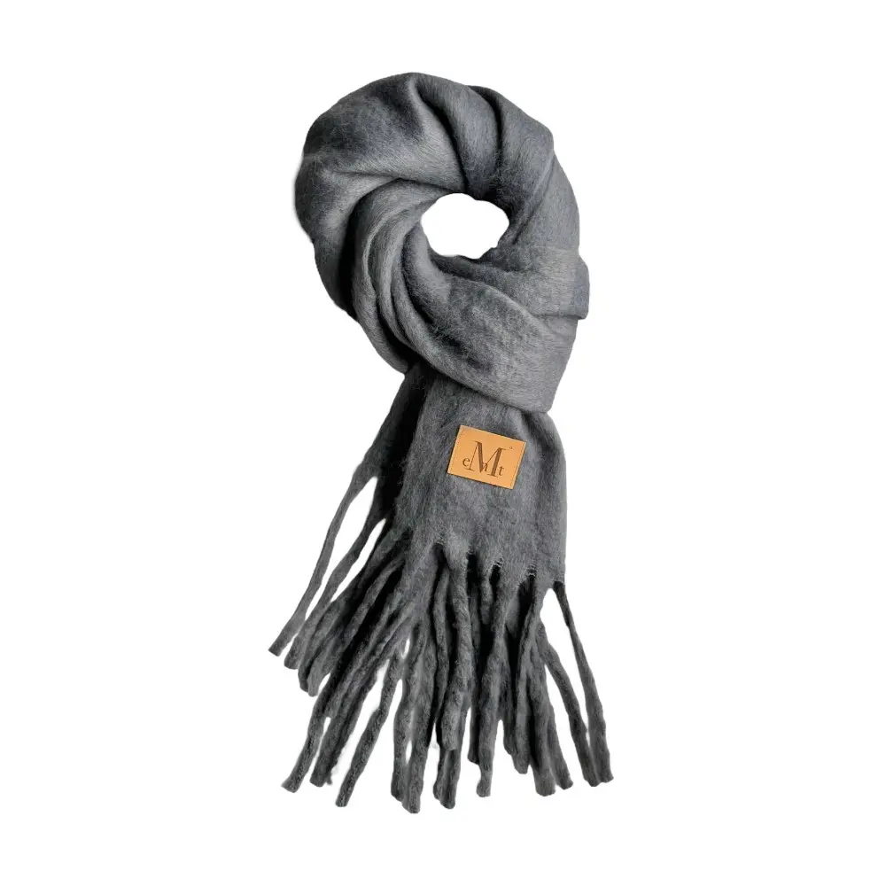 韓國 MUCENT SIGNATURE MUFFLER 經典流蘇圍巾 長版 皮革標深灰Deep Gray