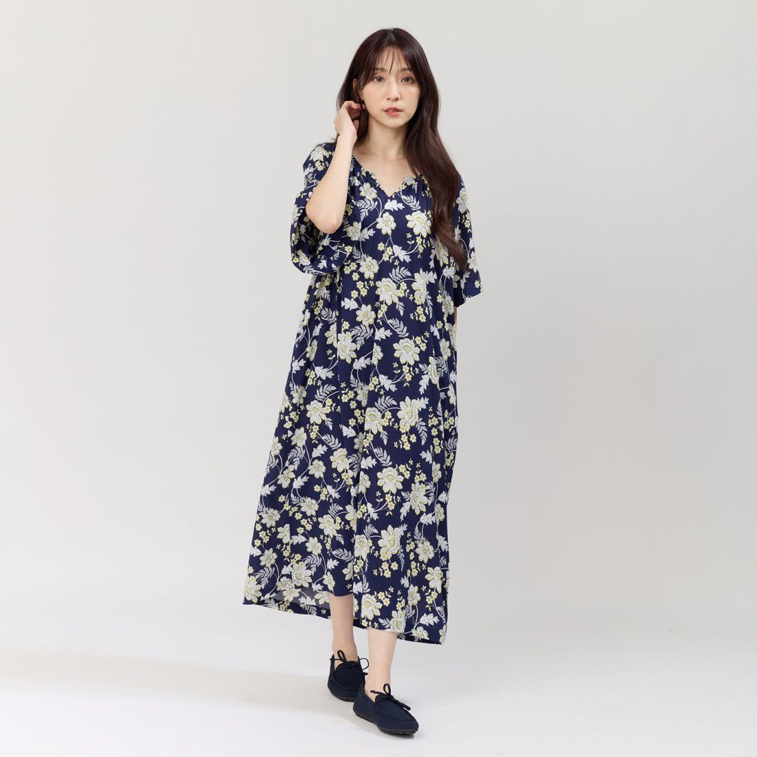 好我 so that's me Kelly 小V細褶長洋裝/ 丈青印花 FREE SIZE