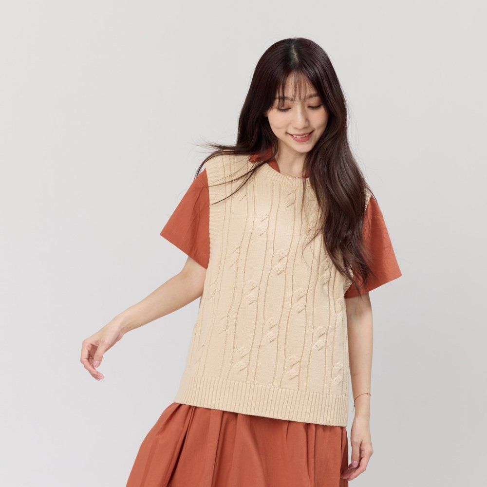 好我 so that's me Joyce圓領麻花針織背心/ 奶茶 FREE SIZE